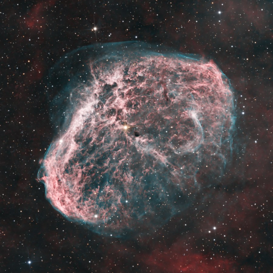 NGC 6888, the Crescent Nebula, in HA and OIII